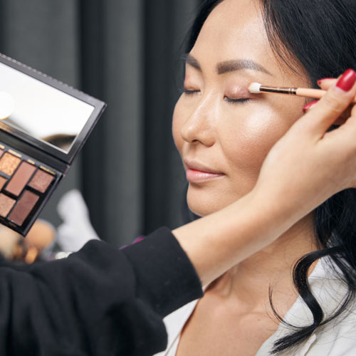 Best-Make-Up-and-beauty-service-in-Fraser-Rise